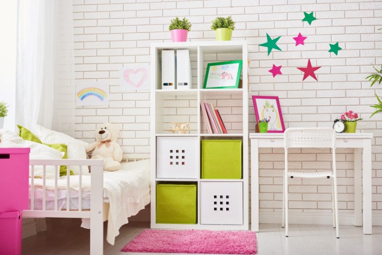 aménagement petite chambre enfant meubles gain place idées déco donnant profondeur pièce