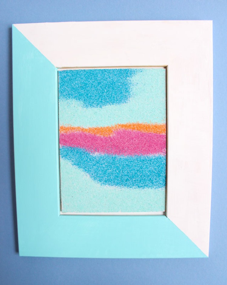 bricolage facile avec sable coloré cinétique cadre photo personnalisé
