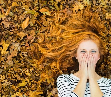chute de cheveux automne tout savoir sur le phénomène saisonnier
