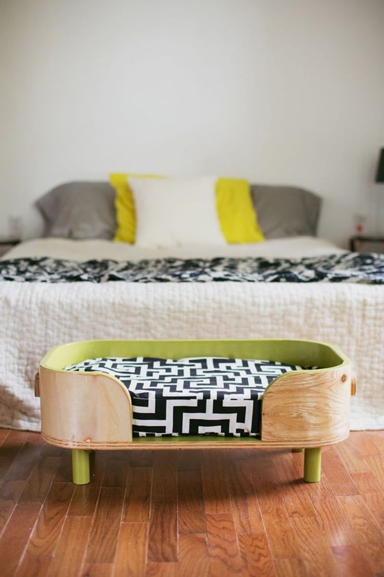 comment fabriquer un lit pour chat DIY déco récup anciennes planches bois