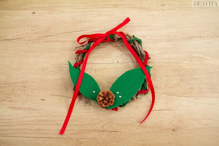 décoration Noël comment faire une couronne décorative