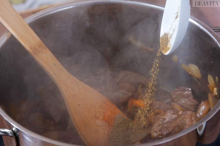 goulash a la hongroise assaisonner cumin paprika