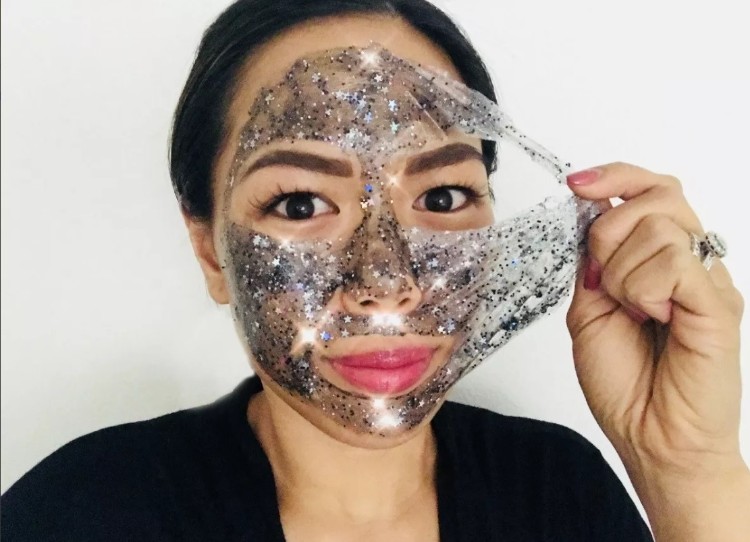 masque paillettes noir avantages application DIY maison