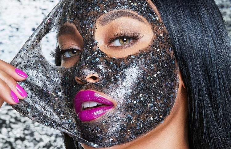 masque paillettes nouvelle tendance beauté soin visage femme