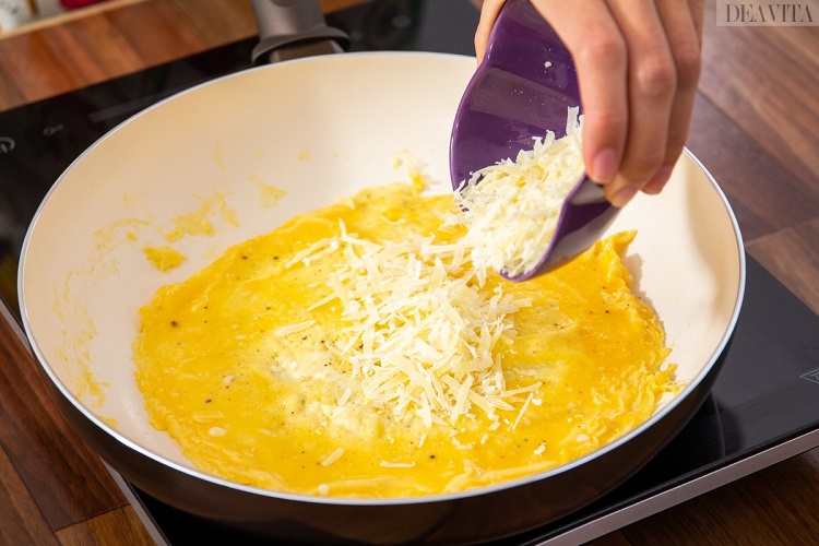 omelette au fromage simple et rapide étapes de préparation