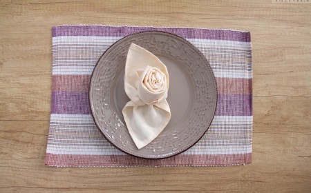 pliages de serviettes tissu rose occasions formelles