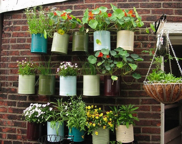 recyclage boîte de conserve DIY jardin vertical