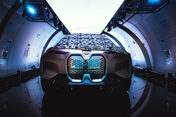 BMW vision iNEXT SUV design innovant automobile électrique