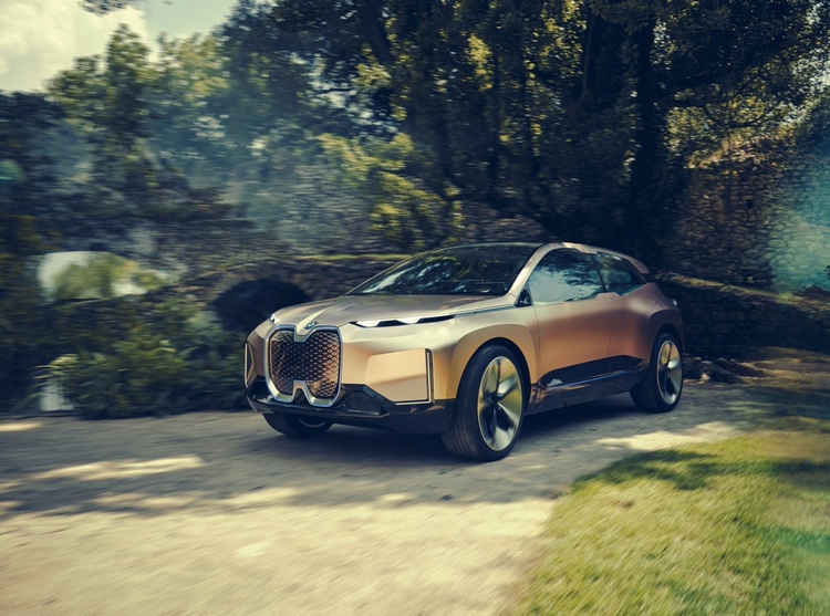 BMW vision iNEXT design raffiné technologie innovante auto électrique