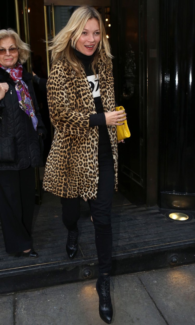 comment choisir un manteau d'hiver Kate Moss imprimé animal léopard