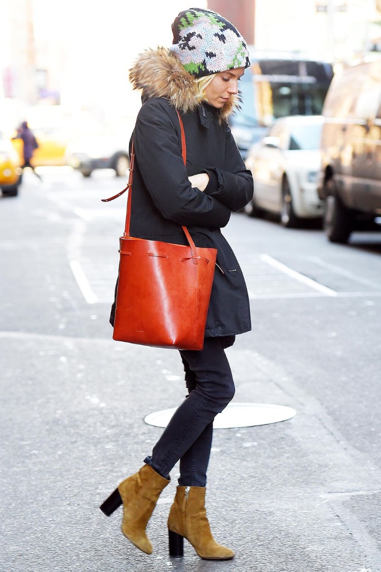 comment choisir un manteau d'hiver court Sienne Miller look femme célèbre urban style