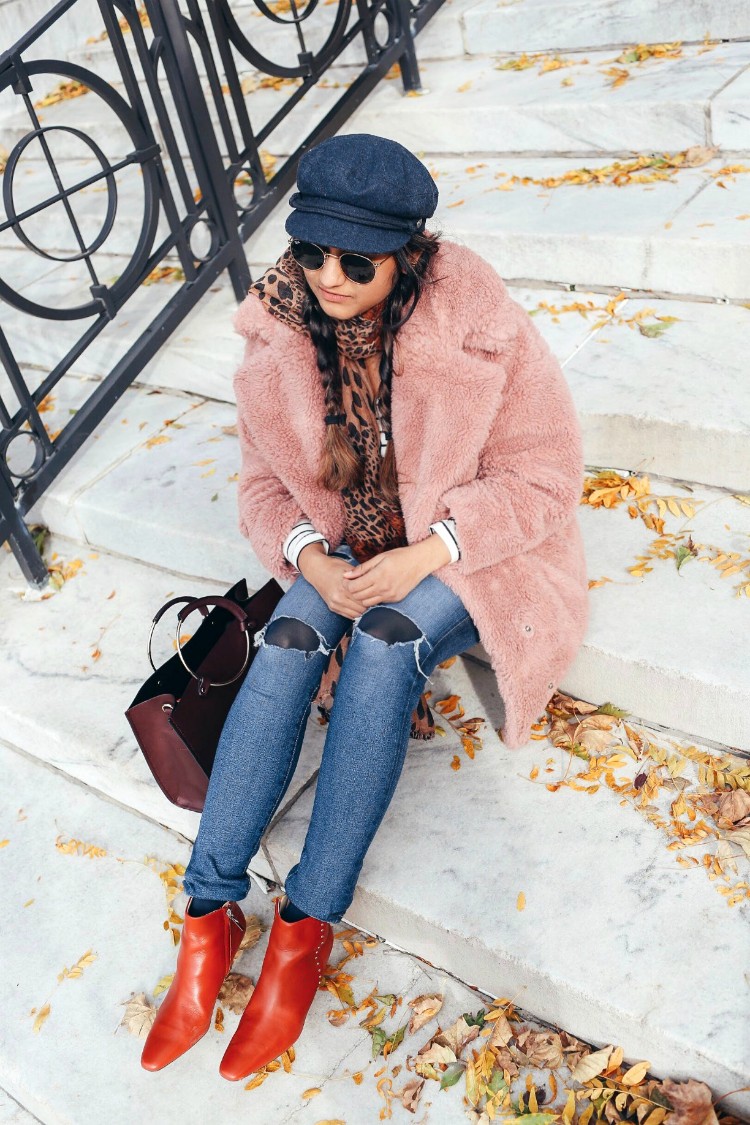 comment choisir un manteau d'hiver long fausse fourrure rose style branché femme