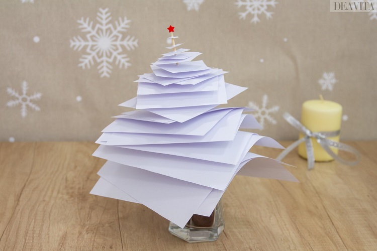 décoration de Noël en papier DIY sapin châtaignes