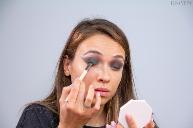 maquillage de sorcière facile femme tutoriel makeup glam Halloween look soirée original