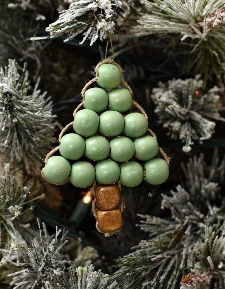ornements de Noël perles en bois déco festive sapin sympa
