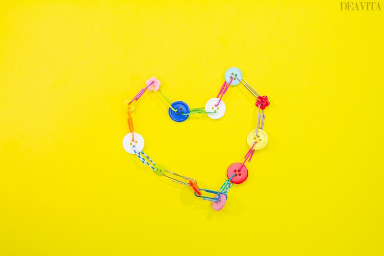 bijoux fantaisie pour petite fille bracelet trombones colorés boutons