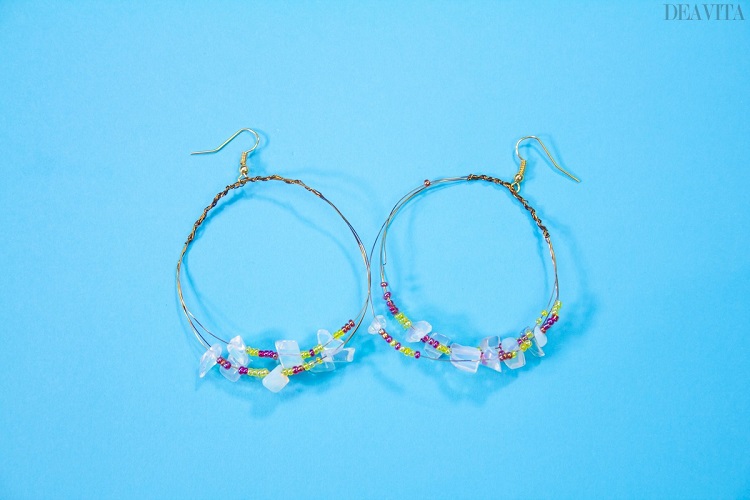 boucles d'oreilles fantaisie fait main créoles décorées perles rocailles