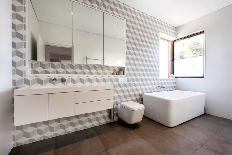 carrelage géométrique 3d salle de bain gris blanc