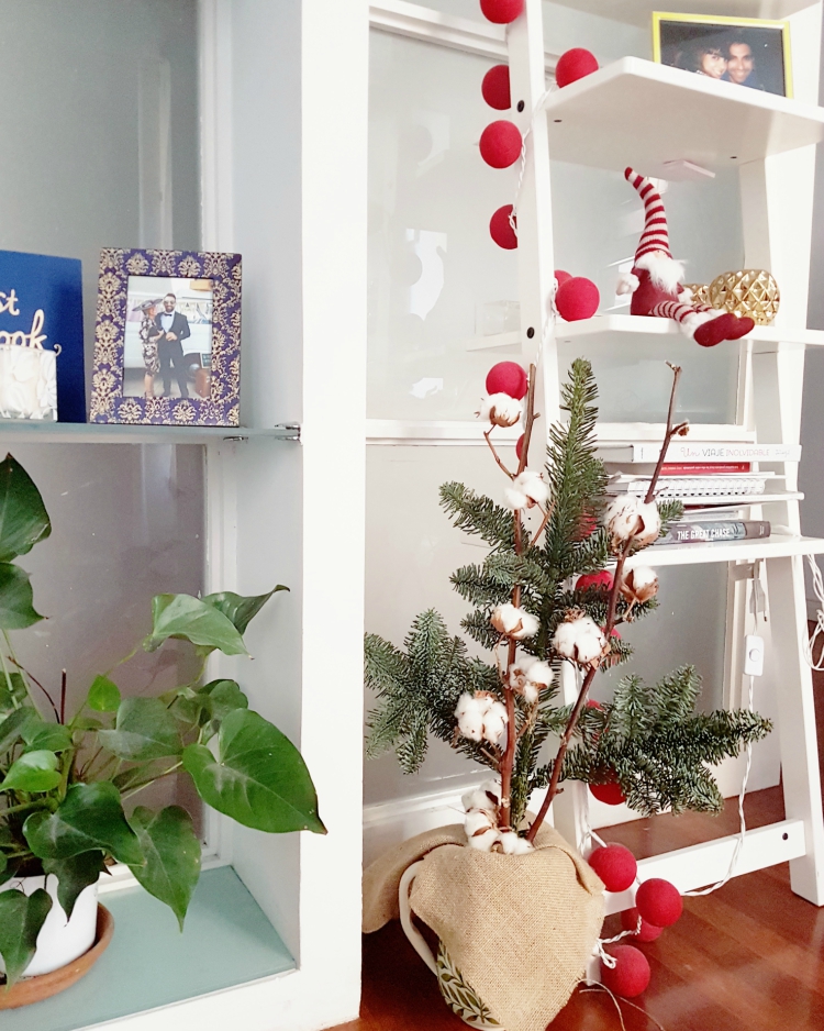 décoration de Noël naturelle en fleurs de coton petit sapin en pot déco fleurs de coton