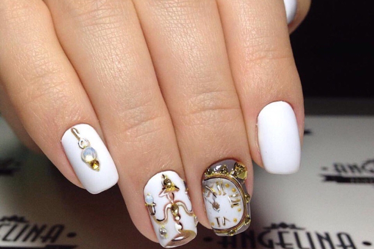 Ongles en gel blanc : 40+ idées de manucure blanche chic à copier