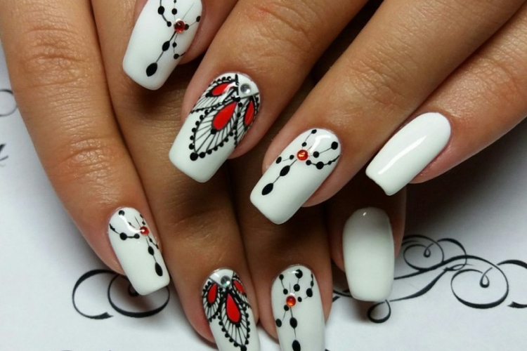 Ongles en gel blanc : 40+ idées de manucure blanche chic à copier