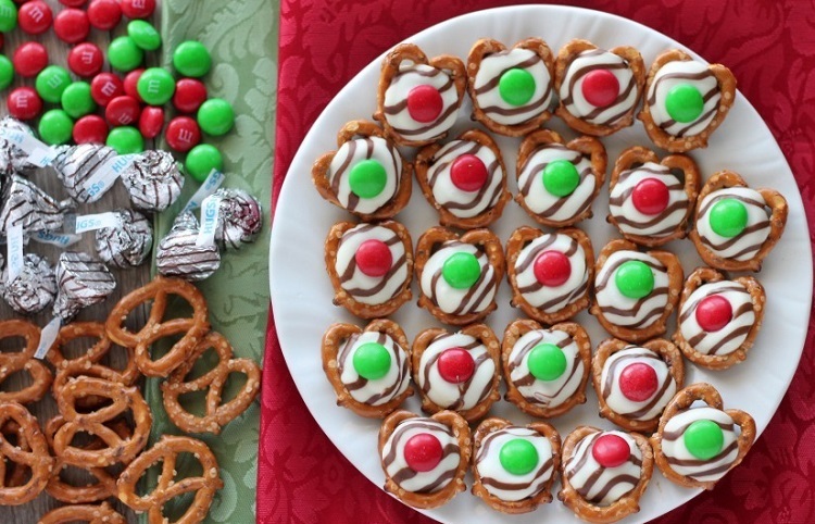 recette bretzel de Noël idée facile colorée bonbons chocolat