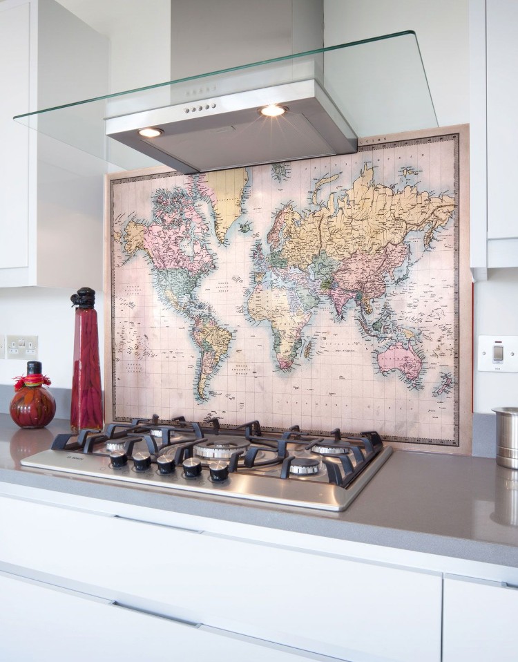 crédence de cuisine originale carte du monde