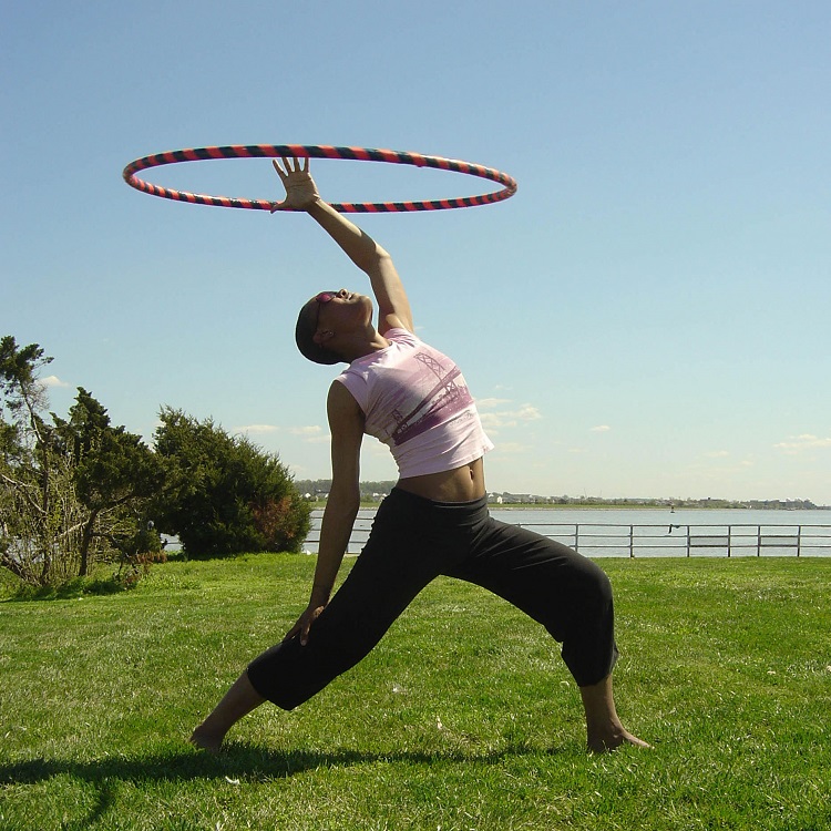 entraînement avec cerceau tendance hooping sport cardio par excellence avantages santé taille affinement silhouette
