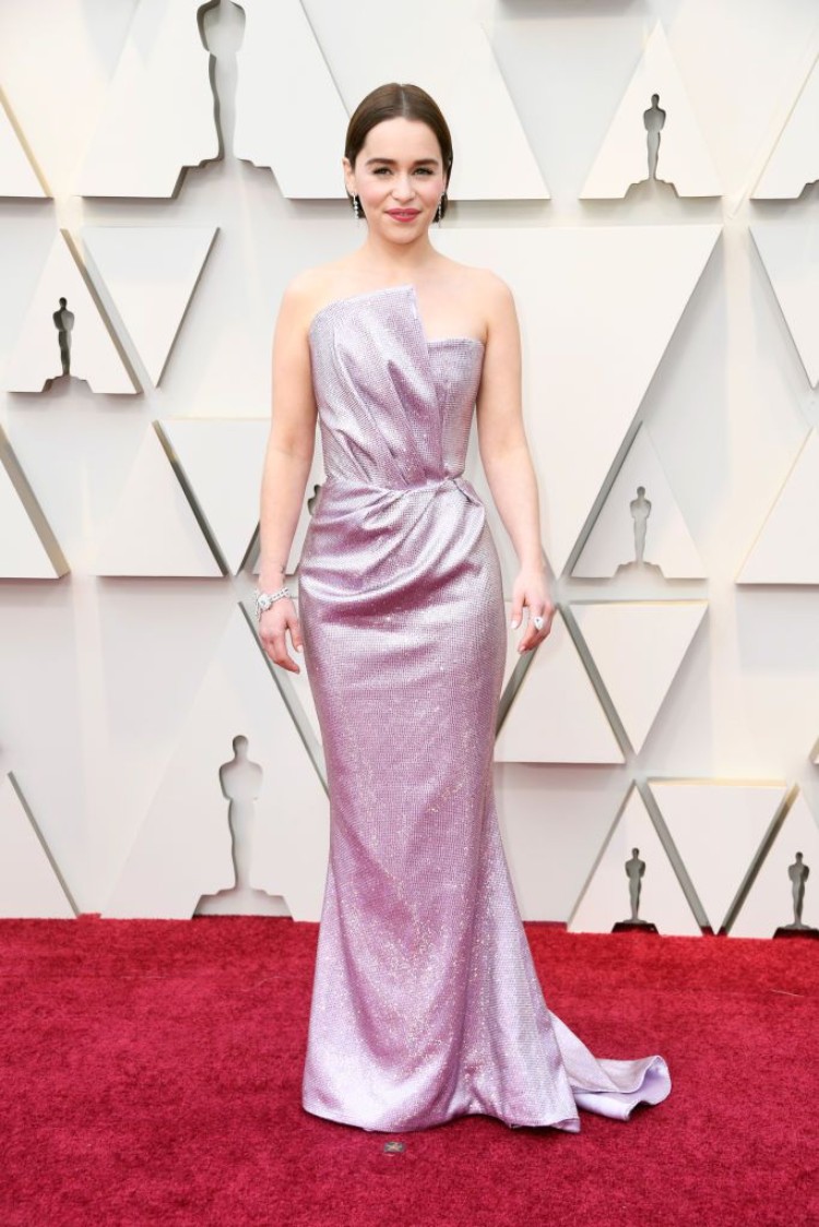 Oscars 2019 Emilia Clarke tapis rouge