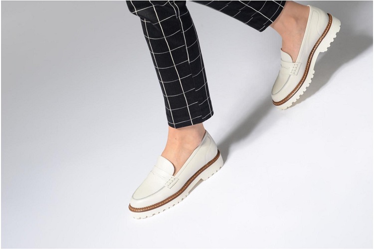 chaussures d'été 2019 mocassins femme idée tenue branchée adaptée bureau saison estivale