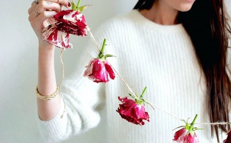 guirlandes de fleurs fraîches faire soi-même roses ficelle