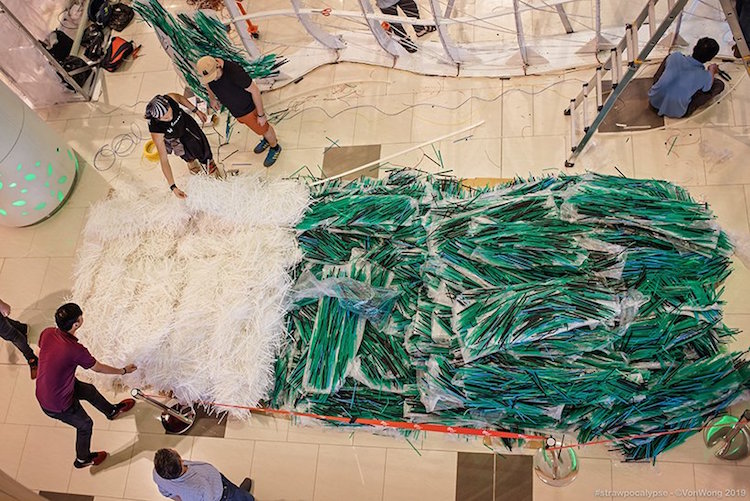 pailles recyclees installation Strawpocalypse