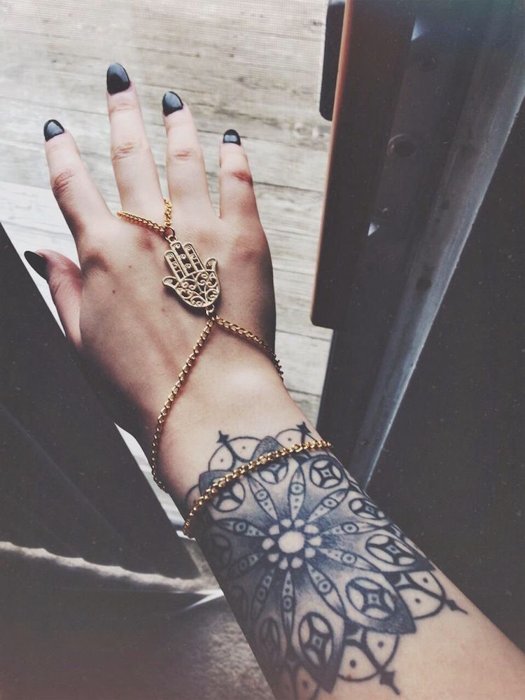 tatouage mandala manchette femme bracelet oeil providence