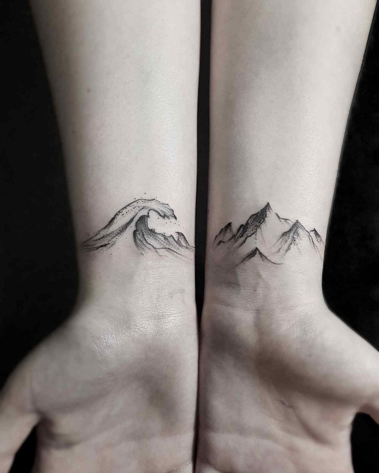 tatouages pour sœurs complémentaires poignet designs insolites noir blanc