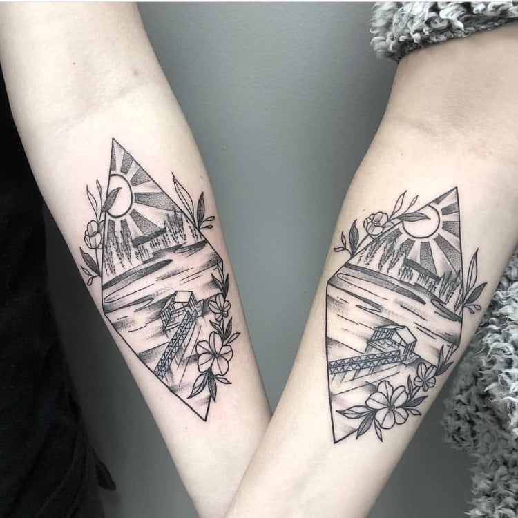 tatouages pour sœurs dessins communs noir blanc bras