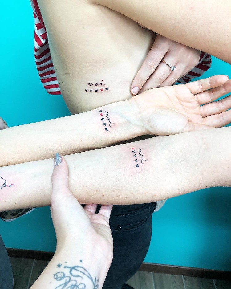 tatouages pour sœurs top idées tatouage commun partagé design discret