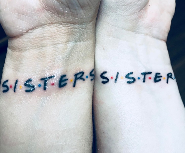 tatouages pour sœurs top inspirations encrées copines