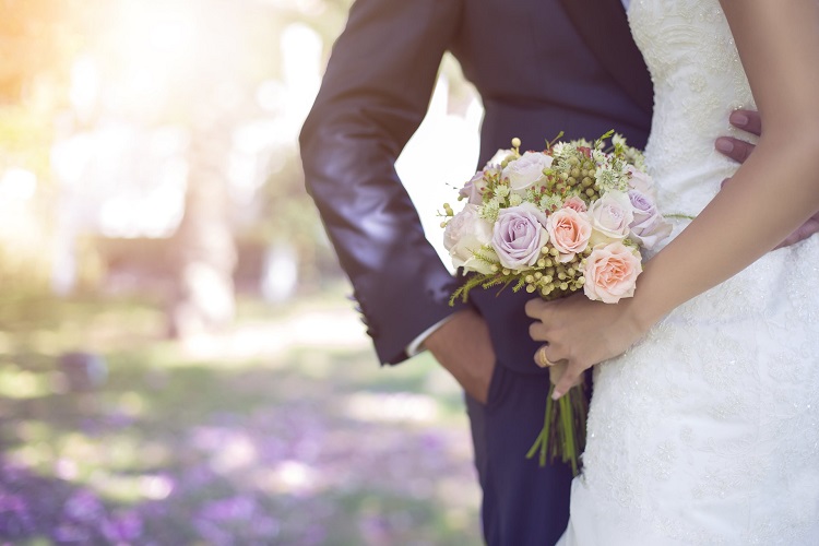 tendances mariage 2019 fleurs à privilégier roses jardin