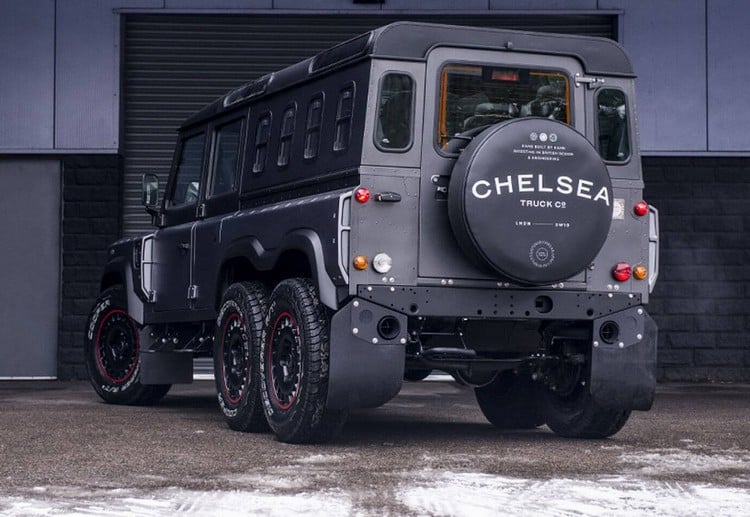 Land Rover Defender 110 Chelsea Truck Company six roues 6x6