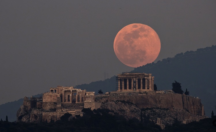 Super Lune Grèce phénomène unique