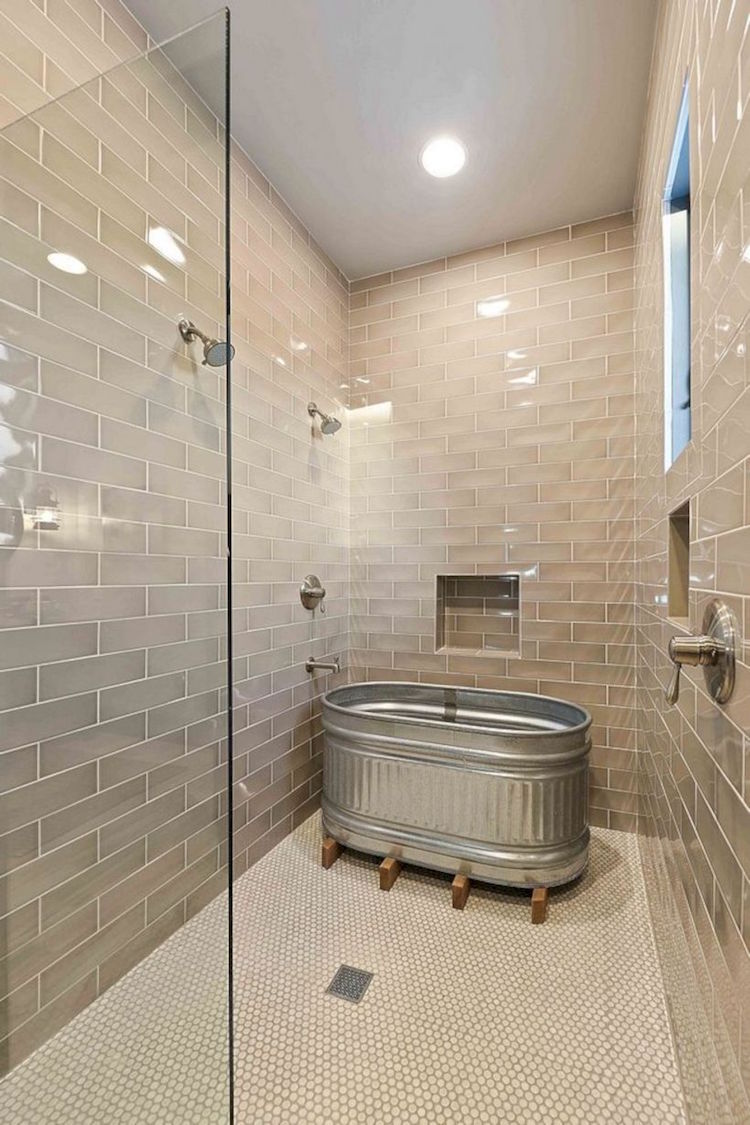 carrelage mosaique ronde carrelage metro gris salle de bain douche italienne baignoire metallique