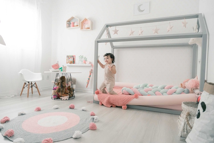 chambre montessori bébé aménagement décoration