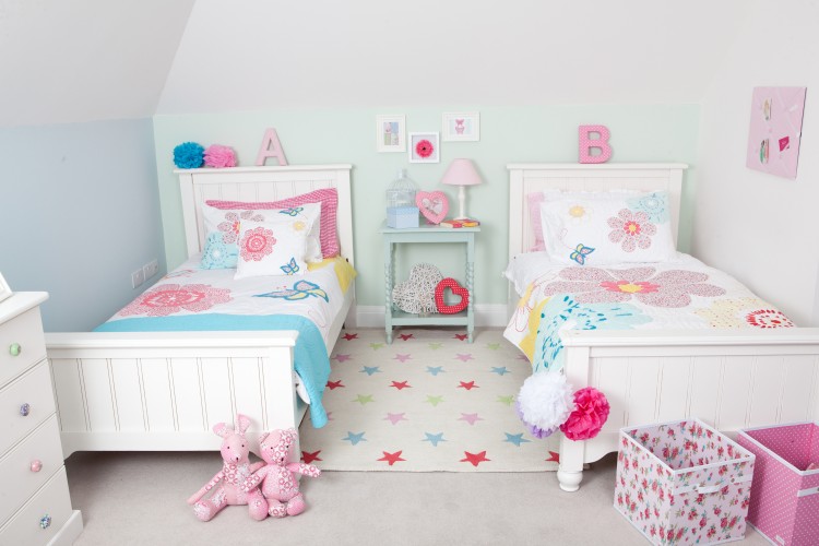 déco chambre jumelles comment aménager décorer chambre partagée petites filles