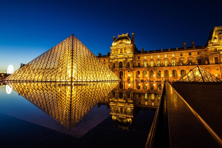 pyramide Louvre anniversaire 30 ans