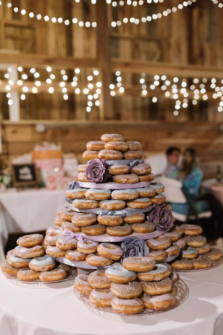 tendance mariage déco en beignets gâteau alternatif