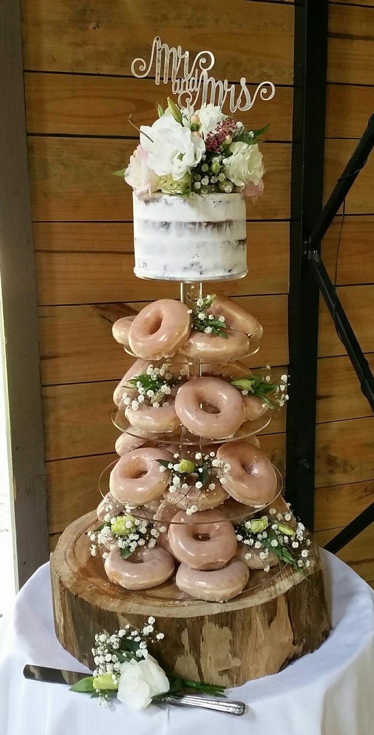 tendance mariage mini gâteau original déco beignets