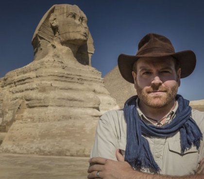 Josh Gates Discovery Channel Expedition Unknown ouverture sarcophage égyptien