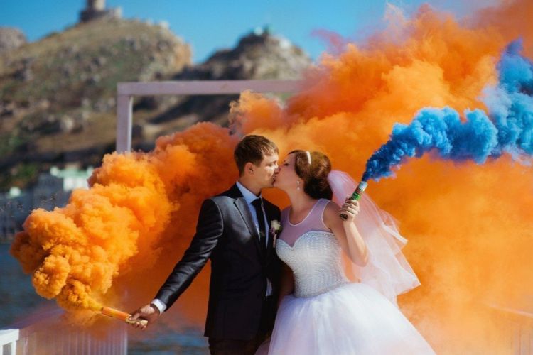 bombe de fumée colorée idées originales tendance mariage