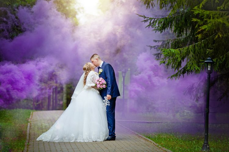 bombe de fumée colorée idées romantique mariage