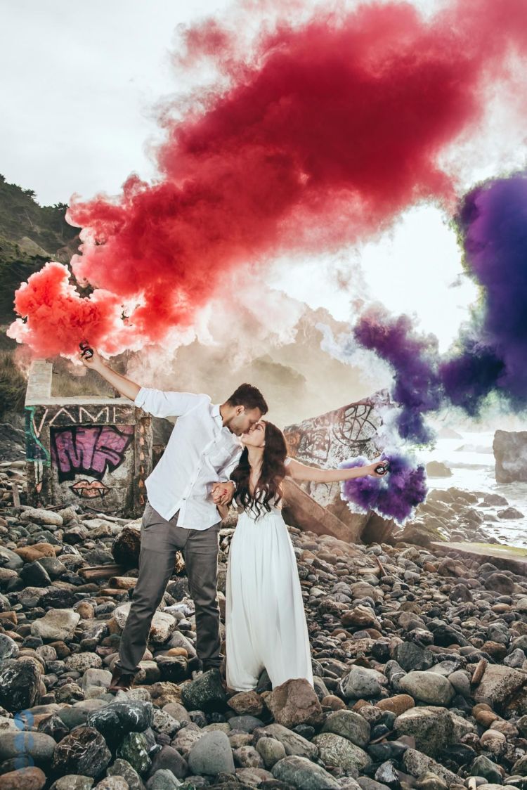 bombe de fumée colorée nouvelle tendance mariage ambiance magique